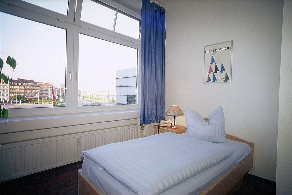 Hotel Am Schwedenkai Kiel Eksteriør billede