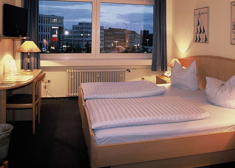 Hotel Am Schwedenkai Kiel Eksteriør billede